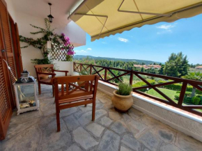  Elani Private Retreat - Villa Anna Garden Escape  Сивири